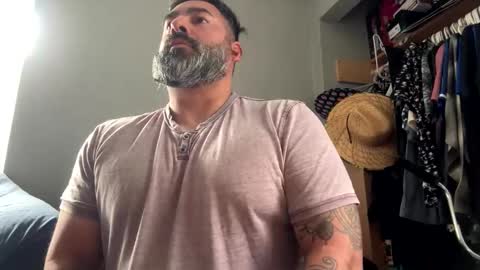 Snapshot of suavecito67 chatting on November 22, 6:07 pm suavecito67 online show from November 22, 6:07 pm