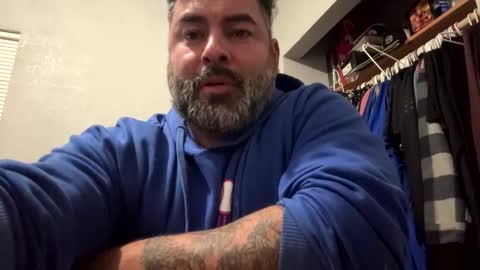 Snapshot of suavecito67 chatting on December 17, 4:40 am suavecito67 online show from December 17, 4:40 am