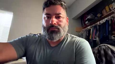 Snapshot of suavecito67 chatting on June 9, 2:12 am suavecito67 online show from June 9, 2:12 am