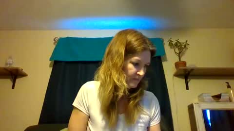 Snapshot of sub4you69brat chatting on January 23, 9:39 pm sub4you69brat online show from January 23, 9:39 pm