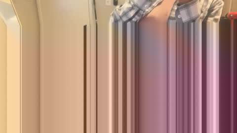 Snapshot of sub_boy221059 chatting on March 15, 8:37 pm sub_boy221059 online show from March 15, 8:37 pm