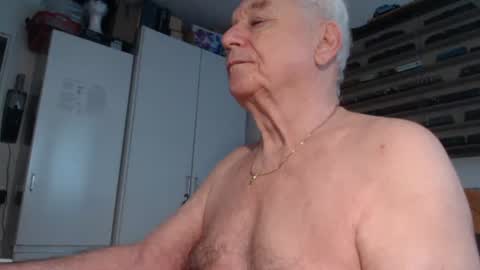 Snapshot of subibuns chatting on January 17, 11:59 am Marcel online show from January 17, 11:59 am