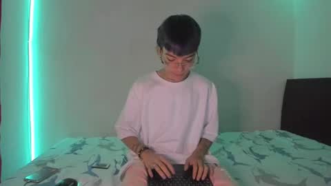 Snapshot of submissive_boyy_ chatting on January 10, 2:55 pm nico online show from January 10, 2:55 pm