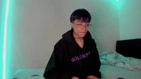 Snapshot of submissive_boyy_ chatting on February 7, 3:52 pm nico online show from February 7, 3:52 pm