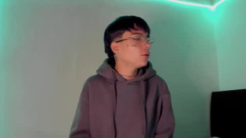 Snapshot of submissive_boyy_ chatting on February 18, 4:05 pm nico online show from February 18, 4:05 pm