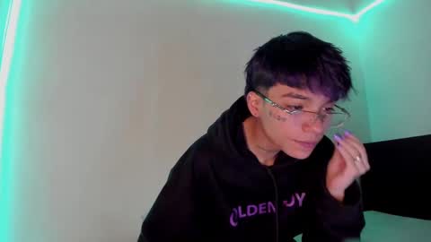 Snapshot of submissive_boyy_ chatting on February 25, 3:16 pm nico online show from February 25, 3:16 pm