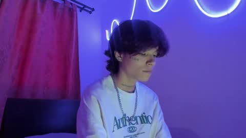 Snapshot of submissive_boyy_ chatting on December 16, 6:13 pm nico online show from December 16, 6:13 pm