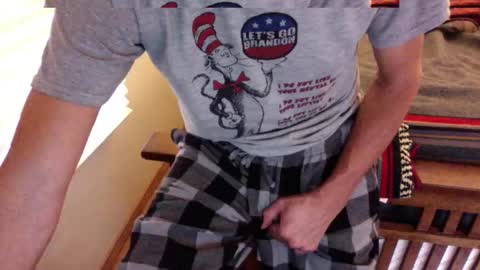 Submitted4u online show from November 30, 5:06 pm