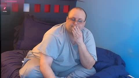 Snapshot of subzero_2689 chatting on February 27, 12:10 am subzero online show from February 27, 12:10 am