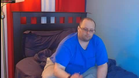 Snapshot of subzero_2689 chatting on March 4, 5:35 am subzero online show from March 4, 5:35 am