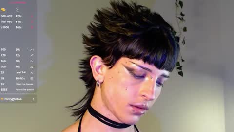 Snapshot of succubot chatting on October 26, 5:24 am Angel online show from October 26, 5:24 am