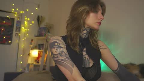 succubus_66 online show from March 7, 8:33 am