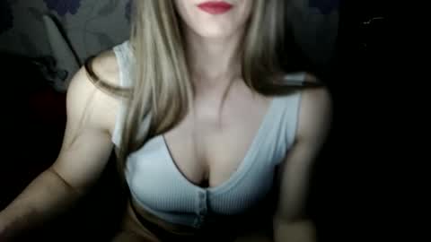 Snapshot of succubusqueen669 chatting on March 28, 1:49 am succubusqueen669 online show from March 28, 1:49 am