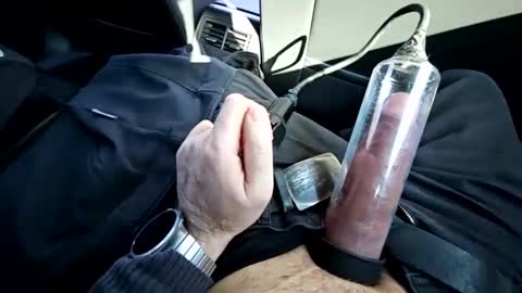 Snapshot of sucherealetreffen chatting on February 18, 11:33 am sucherealetreffen online show from February 18, 11:33 am