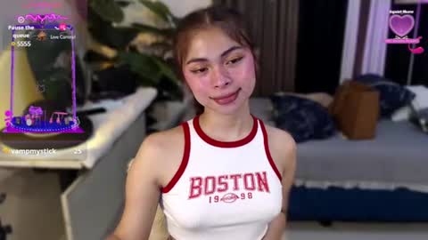 Snapshot of suckablechick chatting on January 26, 7:53 am Marry online show from January 26, 7:53 am