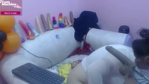 Sucky  online show from November 3, 12:06 pm