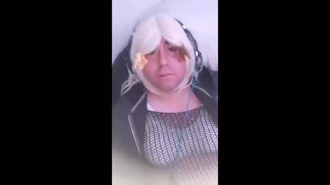 suckm33 online show from April 30, 6:53 am