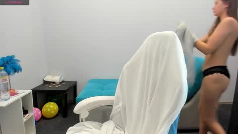 Ariana online show from December 3, 2:19 am