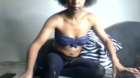 Snapshot of sugar_lace chatting on July 12, 6:54 pm sugar online show from July 12, 6:54 pm