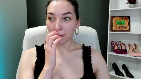 Snapshot of sugar_xmegan chatting on May 27, 6:54 am Megan online show from May 27, 6:54 am