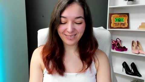 Snapshot of sugar_xmegan chatting on August 4, 6:38 am Megan online show from August 4, 6:38 am