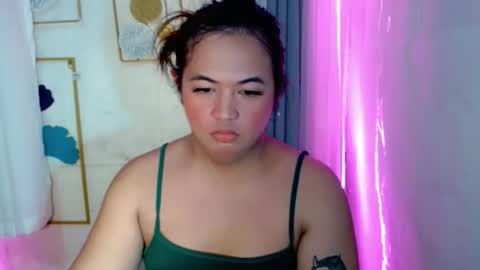 belle online show from April 30, 7:53 pm