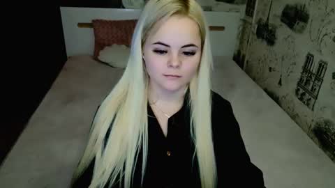 sugarkissx online show from February 11, 7:30 pm