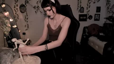 Snapshot of sugarmiette chatting on July 23, 5:38 am Ella online show from July 23, 5:38 am
