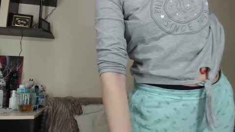 Snapshot of sugartati chatting on February 18, 7:21 pm SugarTati online show from February 18, 7:21 pm