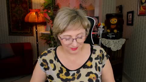 Vivien online show from December 12, 4:21 pm