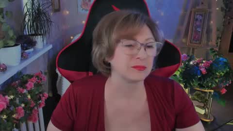 Vivien online show from June 18, 2:54 pm