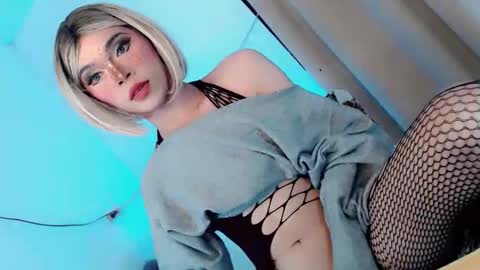 Snapshot of sugarxbaby_ chatting on June 4, 7:47 am LoveSugar online show from June 4, 7:47 am