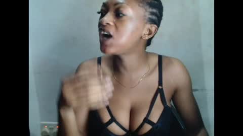 Snapshot of sugarxpussy chatting on July 13, 10:40 am sugarxpussy online show from July 13, 10:40 am