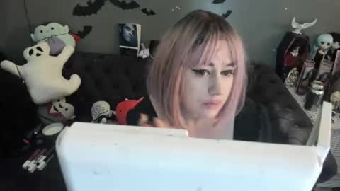 Snapshot of sugary_sweet chatting on November 23, 2:00 am Sugary online show from November 23, 2:00 am