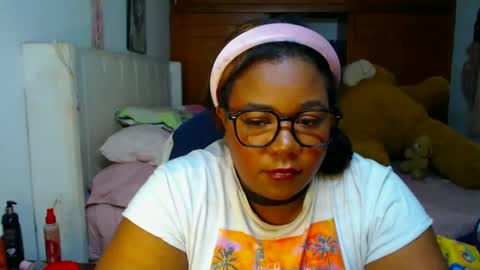 Snapshot of suggarbaby1 chatting on January 21, 5:27 am Cami Back in 2 hours online show from January 21, 5:27 am