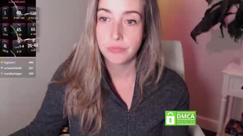Snapshot of suggestivebehavior chatting on October 19, 12:44 am Mia online show from October 19, 12:44 am