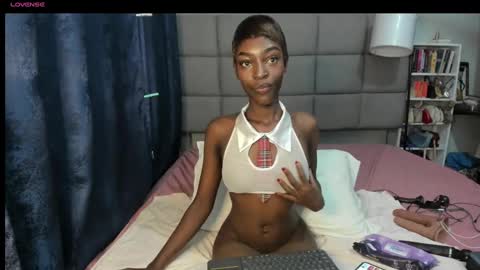 suhaila_suu online show from February 28, 10:17 pm