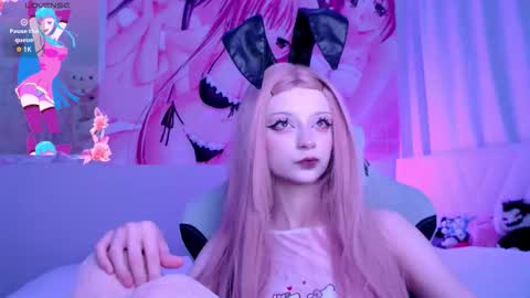 Yunoo   online show from March 13, 6:58 pm