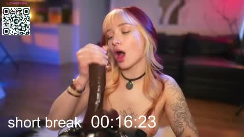 Lika ginger  Jessy blond   online show from May 4, 3:57 am