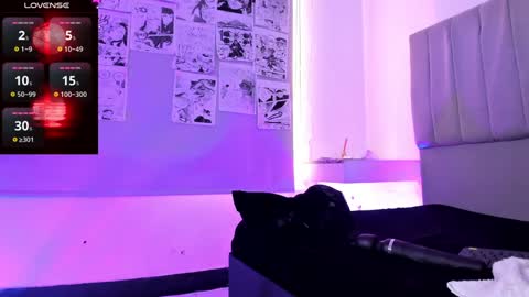 Snapshot of sukifuyu__ chatting on December 12, 6:53 pm    online show from December 12, 6:53 pm