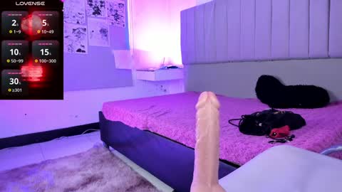 Snapshot of sukifuyu__ chatting on December 16, 3:54 pm    online show from December 16, 3:54 pm