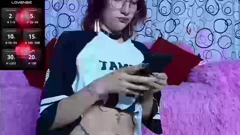 Snapshot of sukifuyu__ chatting on September 23, 1:08 am    online show from September 23, 1:08 am
