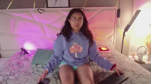 SUKI online show from November 17, 12:33 pm