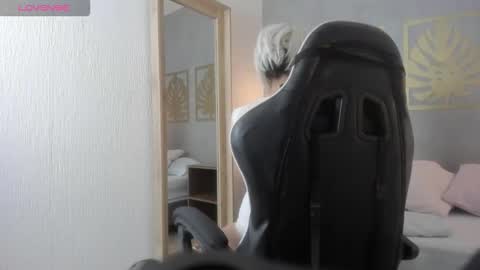 Snapshot of sukki_rosette chatting on November 28, 11:57 am sukki_rosette online show from November 28, 11:57 am