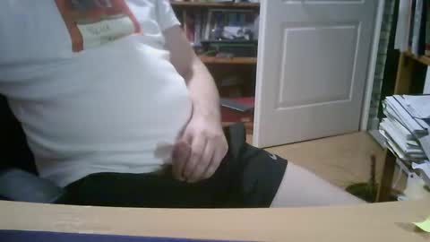 Snapshot of sullaspqr chatting on December 7, 2:57 pm Wight online show from December 7, 2:57 pm