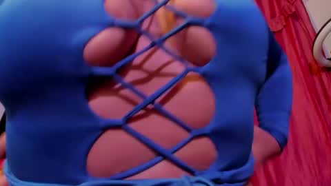 PRINCES SULLY  online show from January 17, 3:45 am