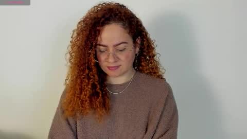 Snapshot of sultrysecrets_ chatting on December 1, 6:57 pm Ann online show from December 1, 6:57 pm