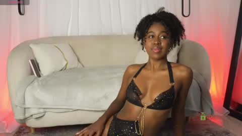 Snapshot of sum___ chatting on June 10, 7:46 pm SUM online show from June 10, 7:46 pm
