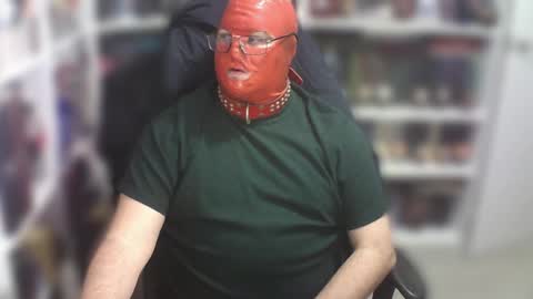 Sumisolatex online show from February 21, 6:15 pm