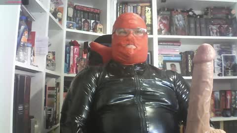 Snapshot of sumisolatex chatting on April 17, 4:32 pm Sumisolatex online show from April 17, 4:32 pm